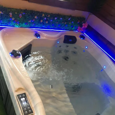 Apartment Studio Belle Vue, Jacuzzi, Piscine, Terrasse Avec Vue, Climatise *